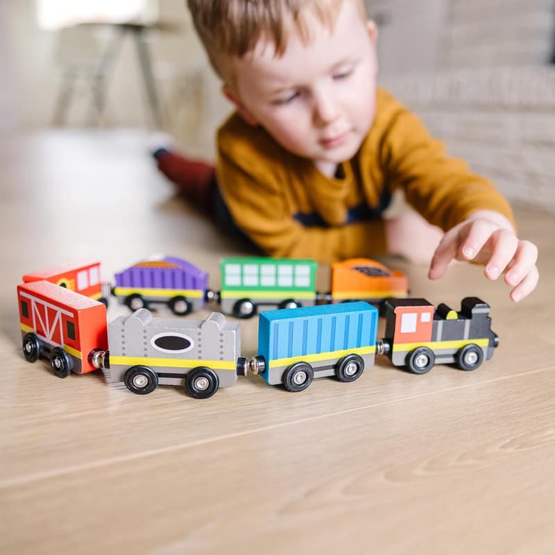 Melissa & Doug Magnetic Train Cars - 8-Piece Educational Toy for Kids 3+