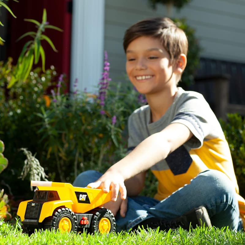 CAT Toy Dump Truck with Lights & Sounds - 10