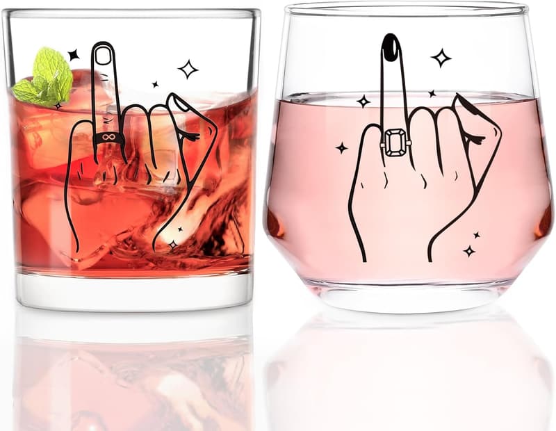 Wedding Gift Glasses Set for Couples - Mr. & Mrs. Design