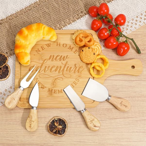 Housewarming Gift Set: Serving Board & Wine Glasses for Couples