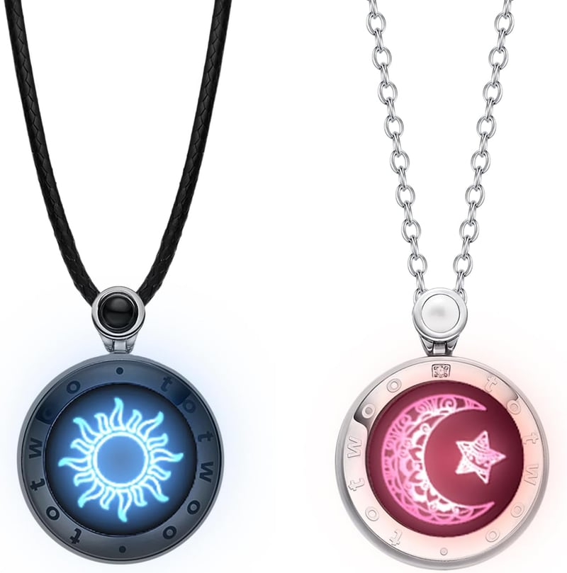 Long Distance Touch Necklace - Smart Vibration & Light Up Couples Gift