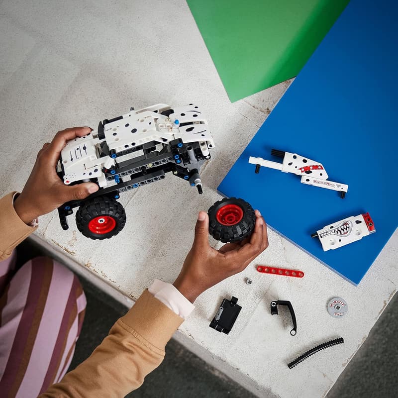 Monster Jam Monster Mutt Dalmatian LEGO Set – 2-in-1 Racing Toy for Kids Ages 7+