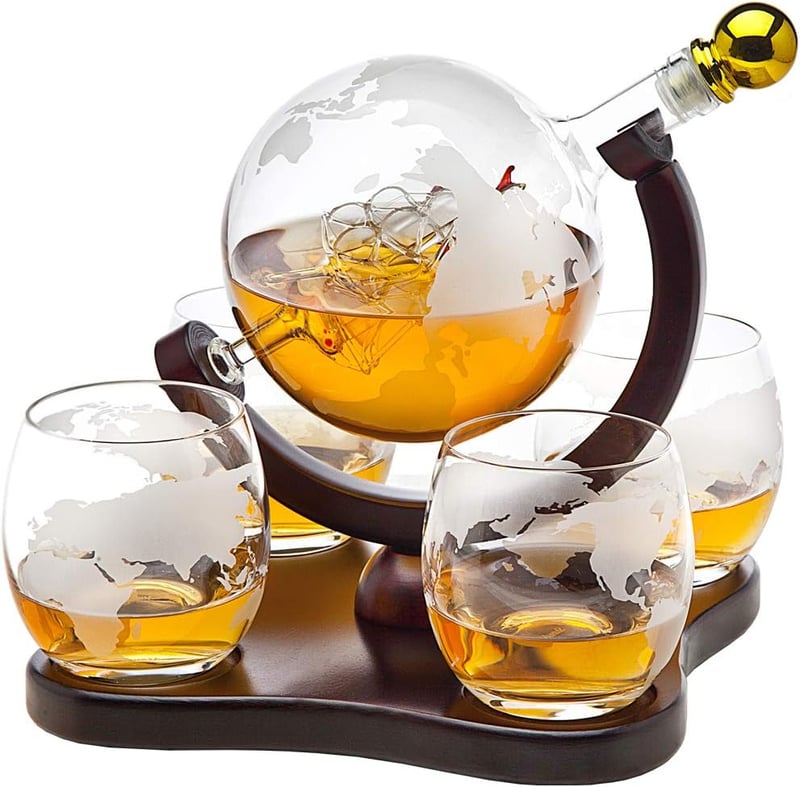Whiskey Decanter Globe Set with 4 Etched Glasses - 850ml