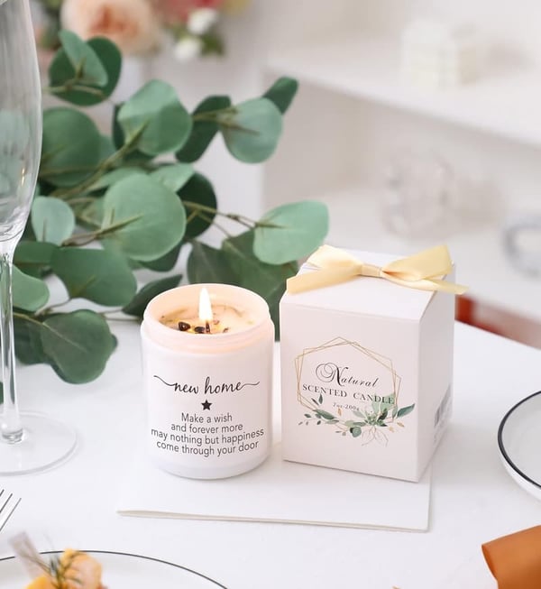 Housewarming Gift: Vanilla & Lavender Scented Candles for Friends