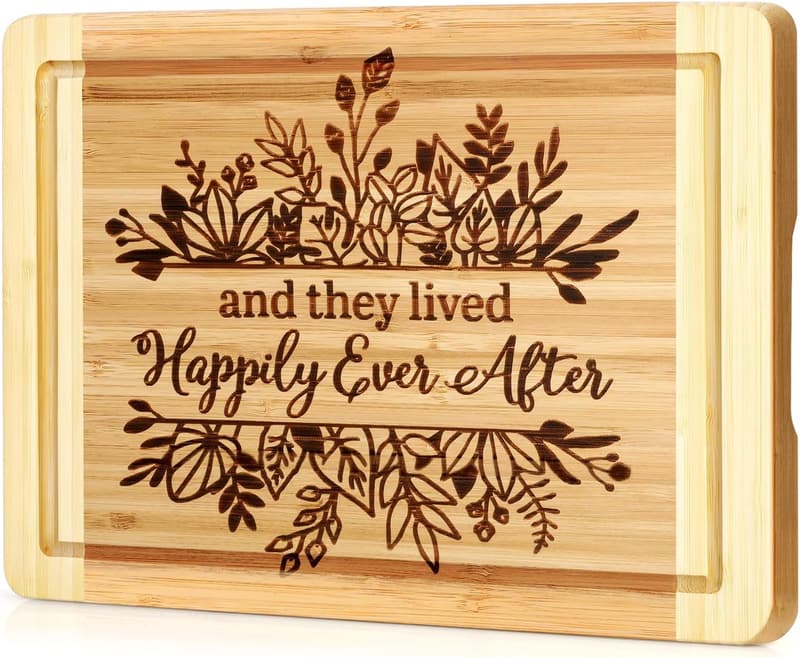 2025 Wedding Gift: Engraved Cutting Board for Couples