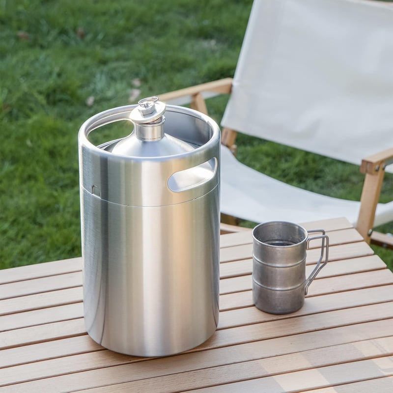 Portable 170oz Stainless Steel Mini Keg with Freshness Cap