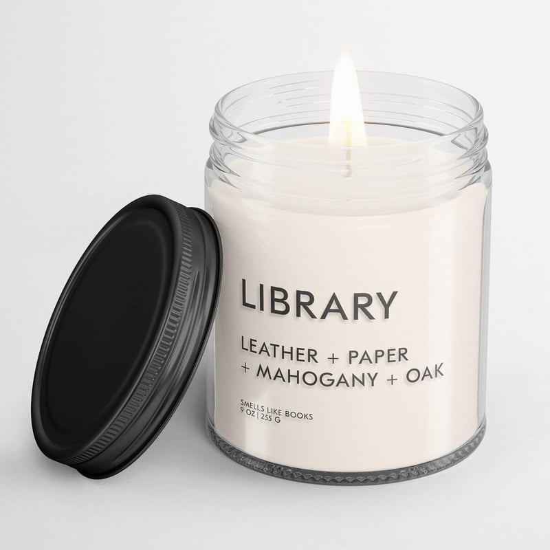 Book Lovers' Soy Candle - Perfect Gift for Readers