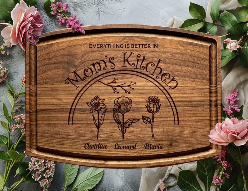 Custom Birth Flower Charcuterie Board for Mom - Perfect for Mother's Day