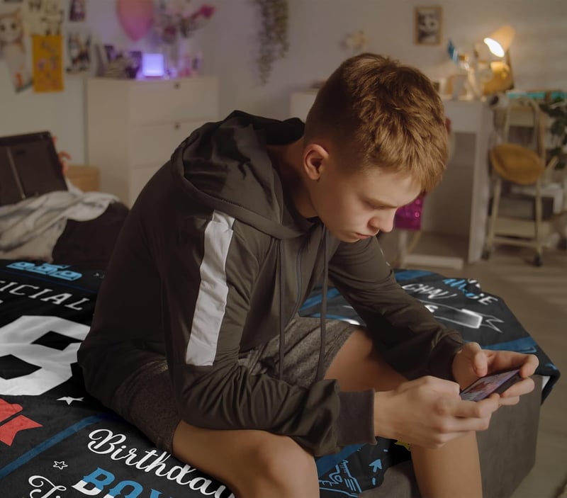 18th Birthday Throw Blanket for Boys - 60x50in