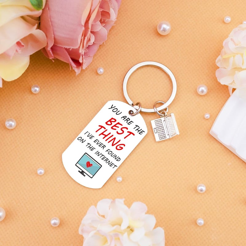 Romantic Anniversary Keychain for Couples – Long Distance Gift