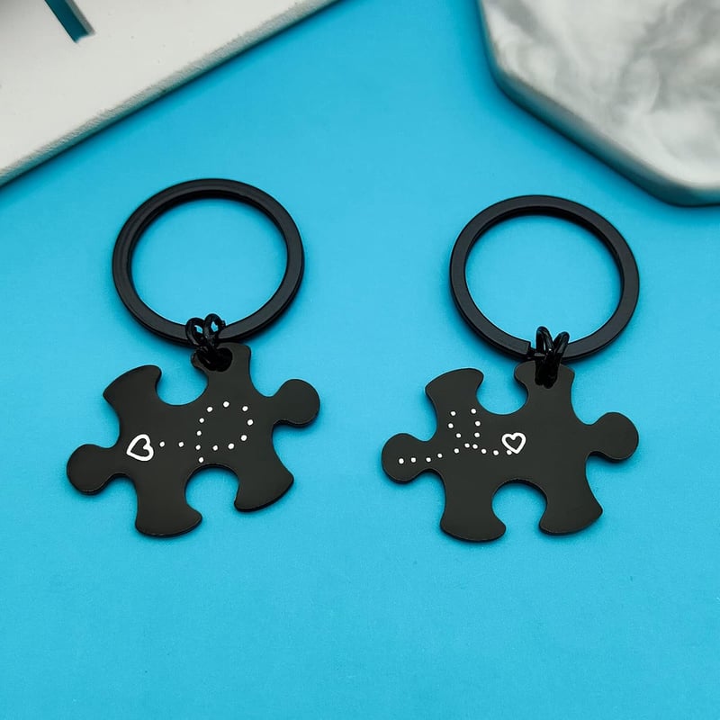Valentine's Day Couple Keychain - Long Distance Relationship Gift
