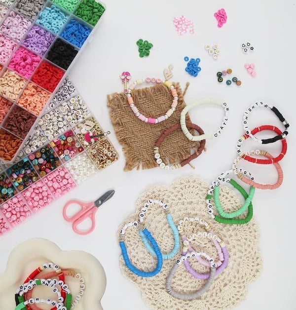 DIY Clay Bead Friendship Bracelet Kit with 5000 Beads