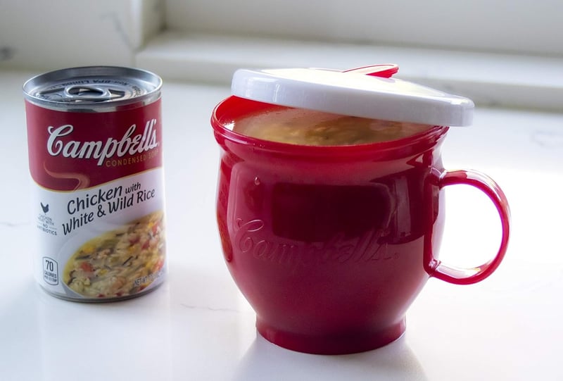 On-the-Go 22 oz Red Microwave Soup Mug