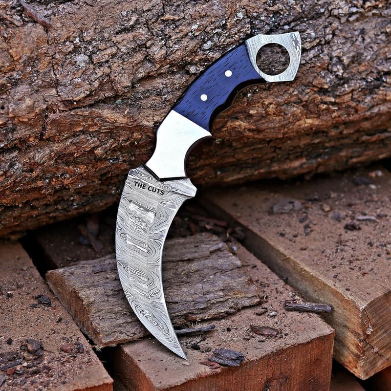 Handmade Damascus Steel Hunting Knife with Sheath