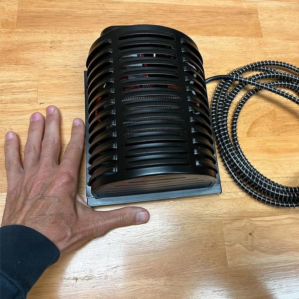 Dog House Furnace - 400W with 10-Foot Cord, Safe Dry Heat