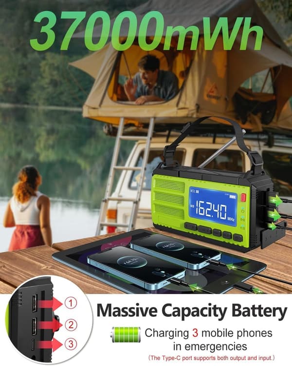 Emergency Hand Crank Radio with Solar Charging & Flashlight