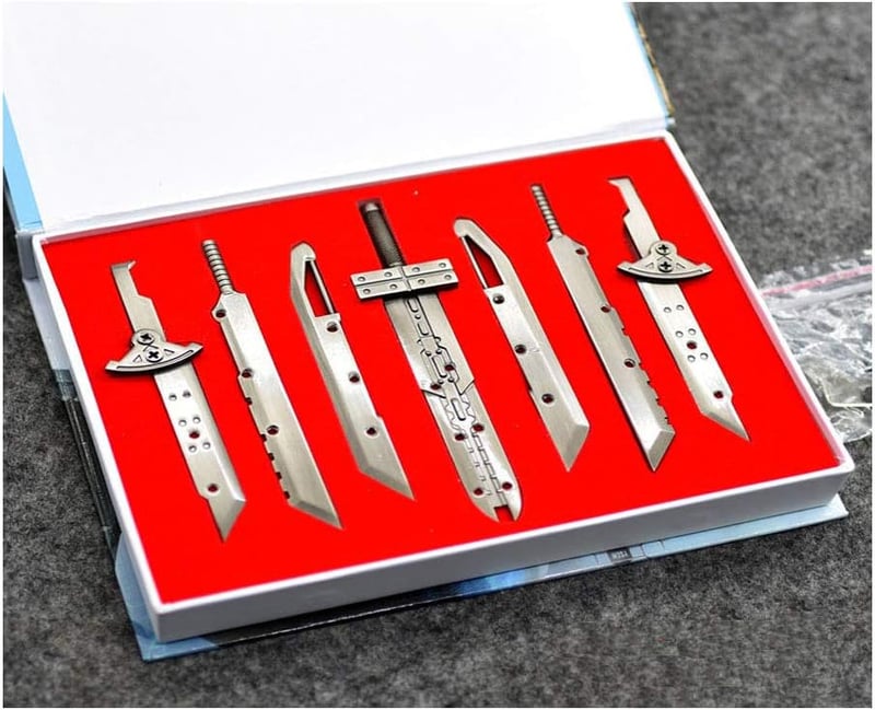 Buster Sword Replica - 7-Piece Collectible Set