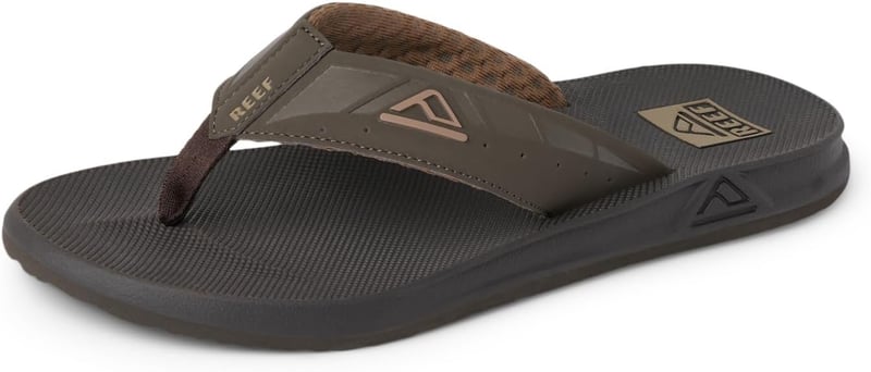 Men's Water-Friendly Phantoms Flip Flops with Supportive Footbed