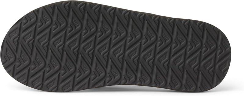 Men's Water-Friendly Phantoms Flip Flops with Supportive Footbed