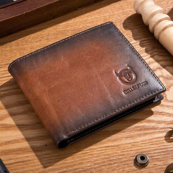 Men's Slim Bifold RFID Leather Wallet with ID Windows