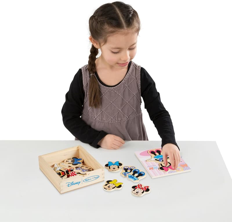 Minnie Mouse Dress-Up Wooden Play Set - 18-Piece Set