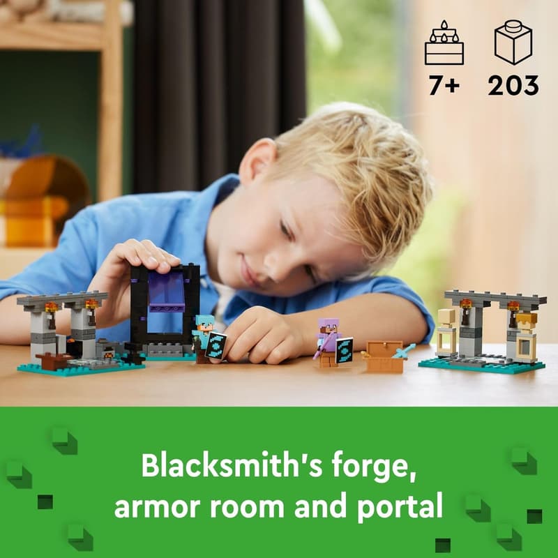 Minecraft Armory Building Set with Alex & Armorsmith Figures