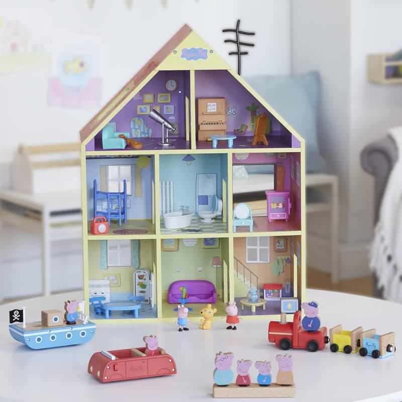 Peppa Pig Deluxe Wooden Playhouse with Figures & Accessories