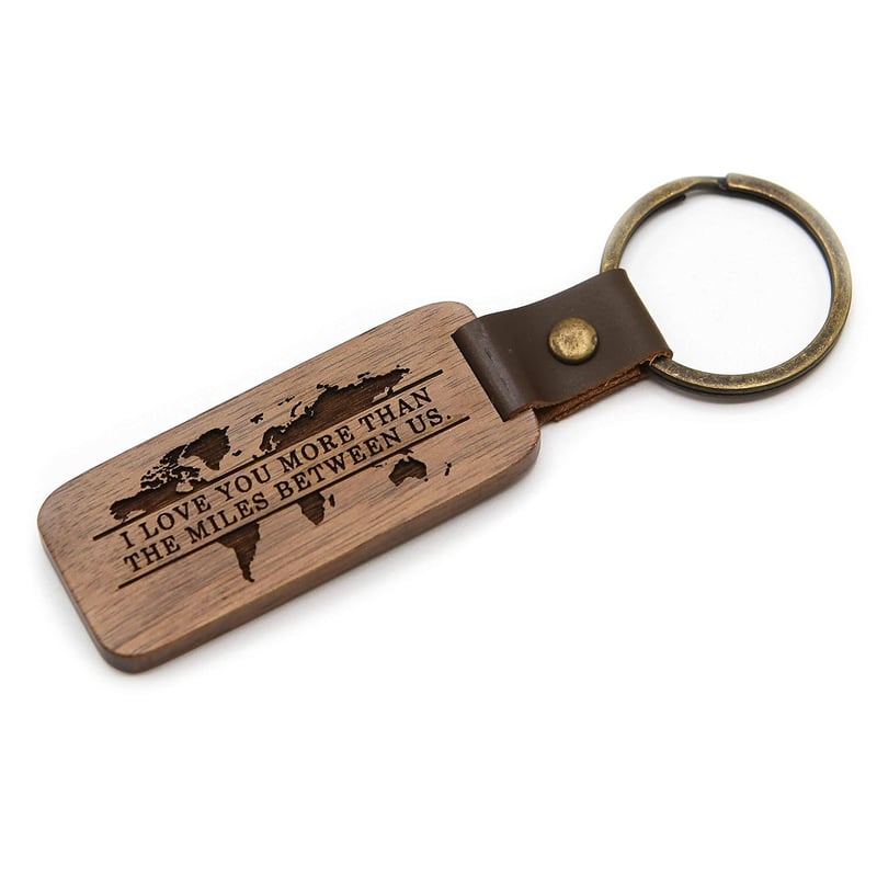 Long Distance Love Wooden Keychain - Engraved Gift for Dad