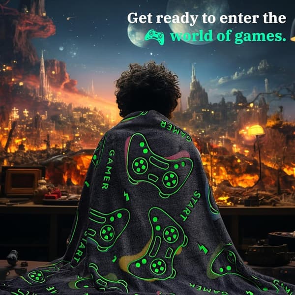 Glow in the Dark Gaming Throw Blanket - Cozy Gifts for Gamers