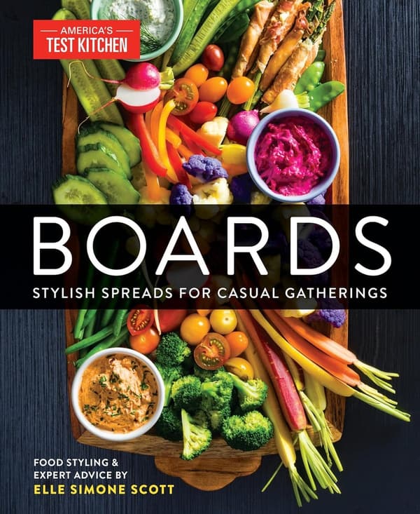 Casual Gathering Boards: Stylish Snack Platters