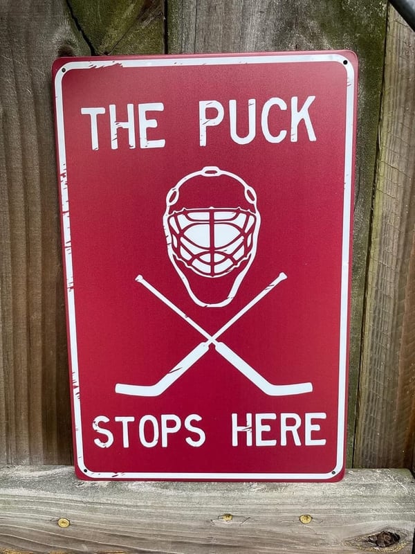 Hockey Theme Home Bar Decor, 12