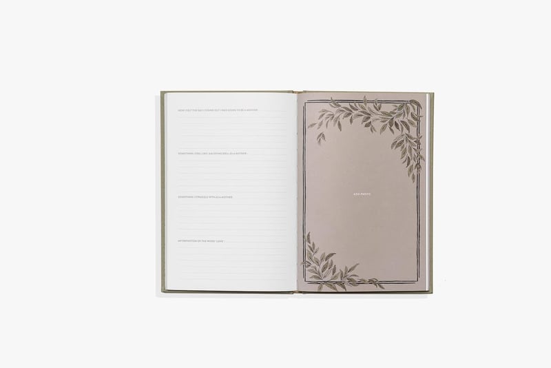 Family Keepsake Journal: A Mother's Story