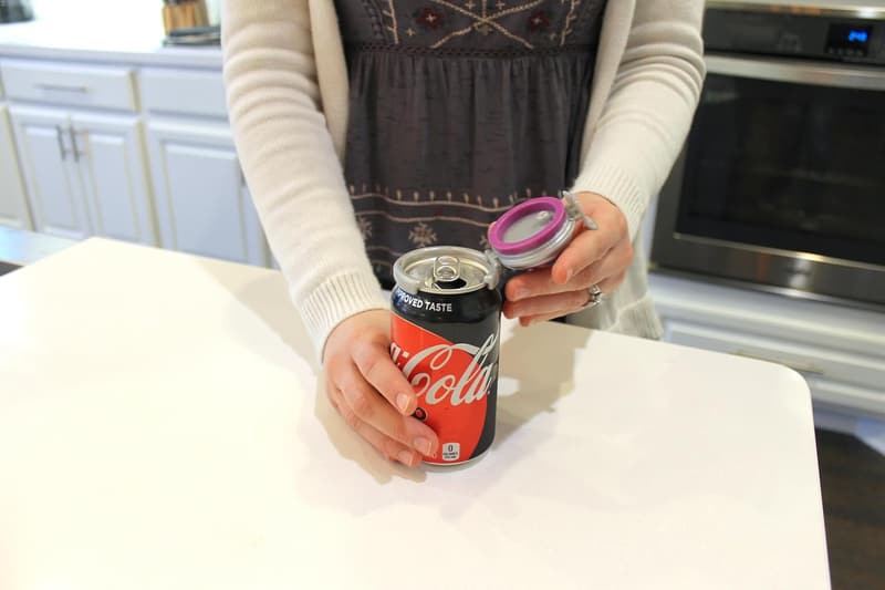 Reusable Soda Can Pump and Pour Saver – 2 Pack