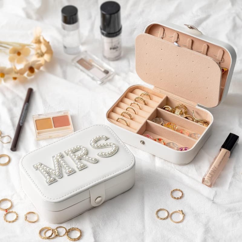 Bridal Shower Gift: Portable Travel Jewelry Box for Women