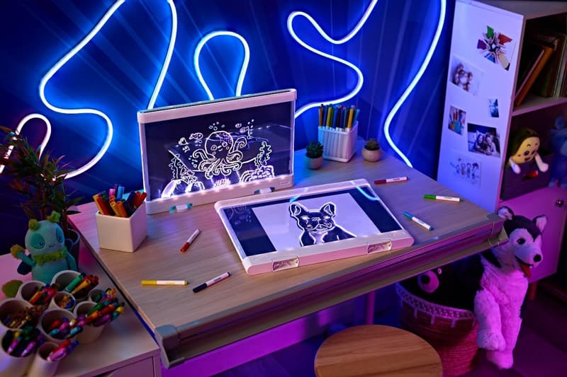 Crayola Ultimate Light Board - LED Drawing Tablet for Kids