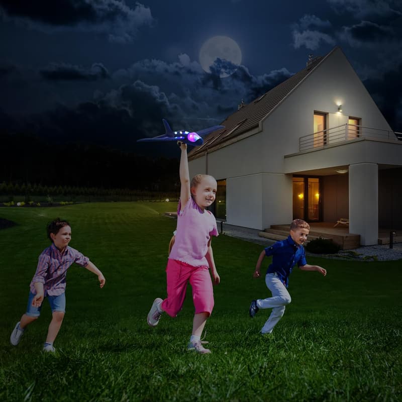 Outdoor Fun: 3-Pack Foam Airplane Launchers for Kids