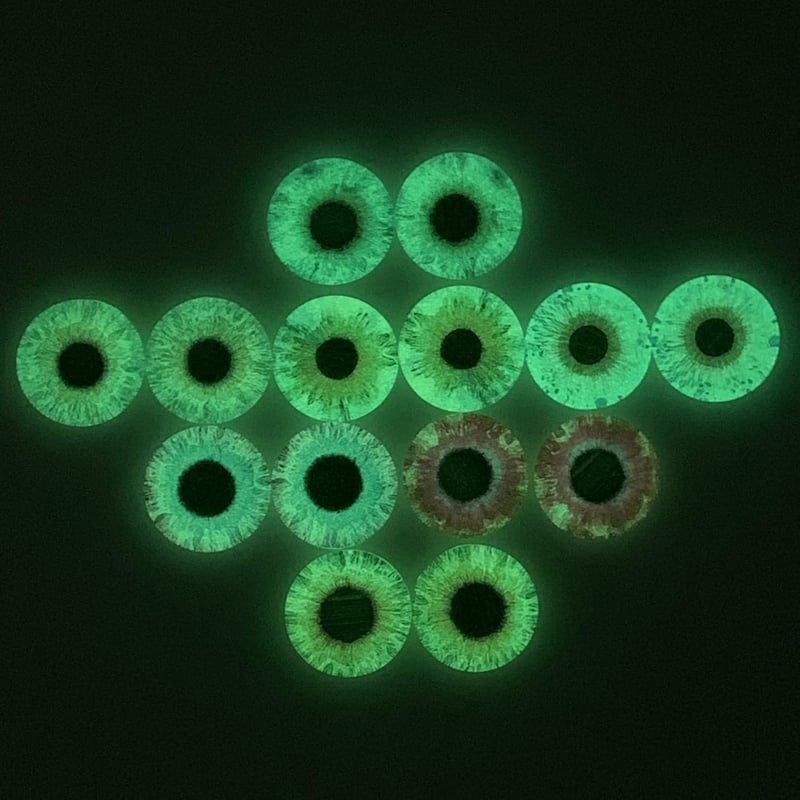 Glow-in-the-Dark 20mm Glass Cabochons for DIY Crafts (10 Pairs)