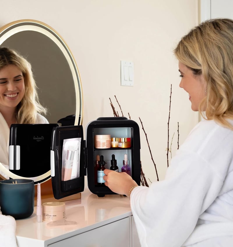 Portable Mini Fridge - 4L Cooler & Warmer for Food & Skincare