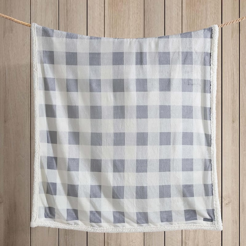 Super Soft Reversible Sherpa Throw Blanket for Couch