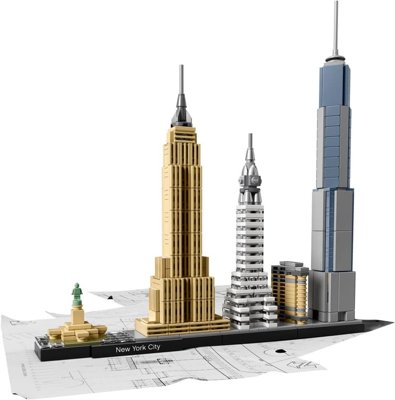 New York City Skyline LEGO Architecture Model Kit (598 Pieces)