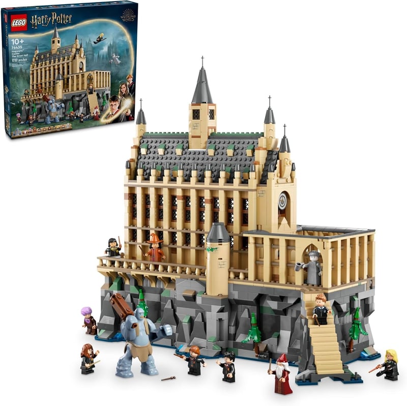 LEGO Harry Potter Great Hall Playset with 11 Minifigures