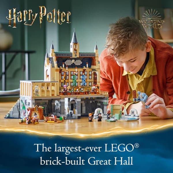 LEGO Harry Potter Great Hall Playset with 11 Minifigures