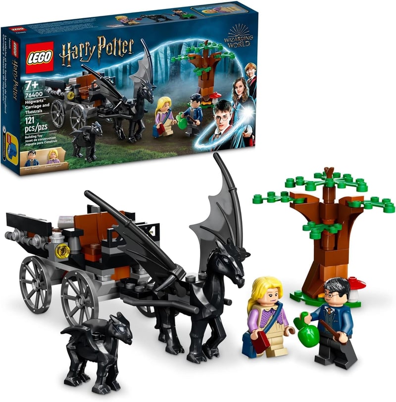 LEGO Harry Potter Hogwarts Carriage Set with Thestrals & Luna Minifigure