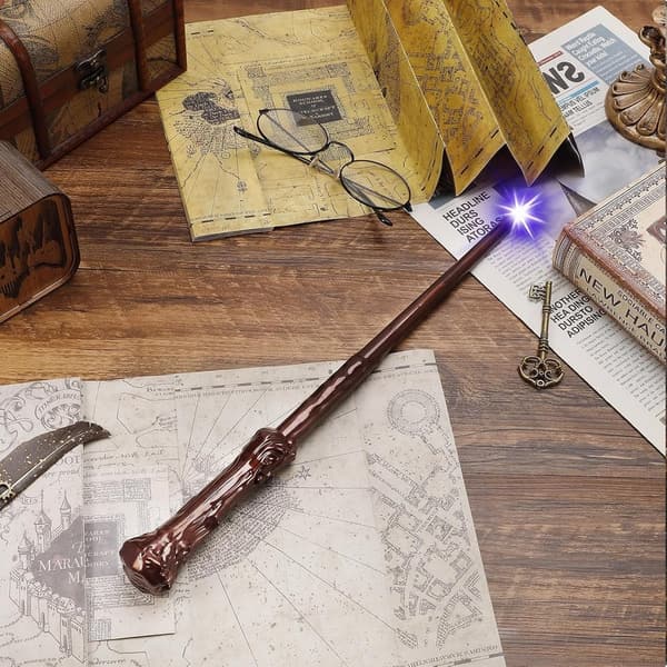 Light-Up Magic Wands with Sound - 6PCS Cosplay Party Set