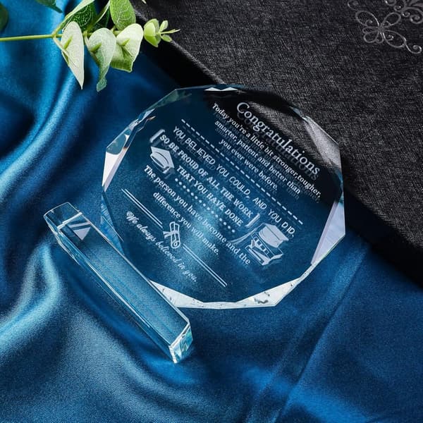 Graduation Keepsake Glass for Class of 2025 - Inspirational Gift