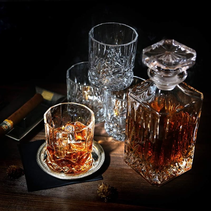 Italian Crystal Whiskey Decanter Set with 4 Glasses for Men