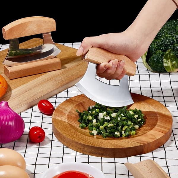 Mezzaluna Ulu Knife & Cutting Board Set for Vegetable Mincing