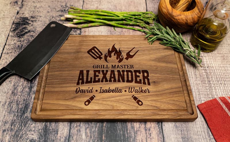 Custom Engraved Cutting Board for Dad - Perfect Gift for Father's Day