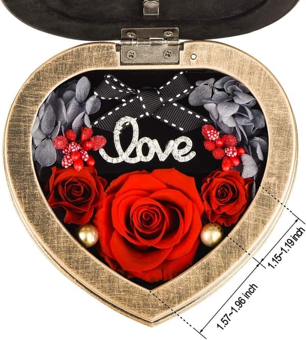 Valentine's Day Gift: Handmade Red Roses in Musical Box
