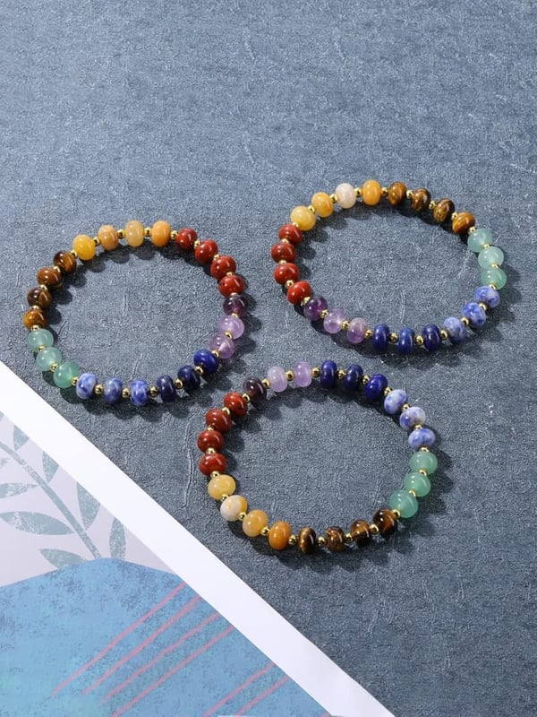 Chakra Healing Bracelet with 7 Crystals for Yoga and Meditation